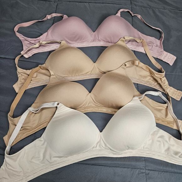 Warners All You Need Wireless 36D Bra Bundle Lot of 4 Comfort Soft - Picture 1 of 7